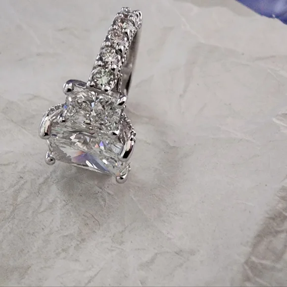 9.02 Total CT Lab Grown Platinum Engagement Ring  IGI Size 6 - Picture 5 of 16